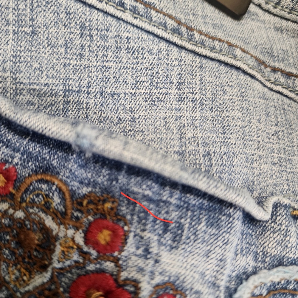 Vintage LEI Sophia Hiphugger Jeans Y2K Embroidered Low Rise Light Wash Size 18 - Picture 8 of 13